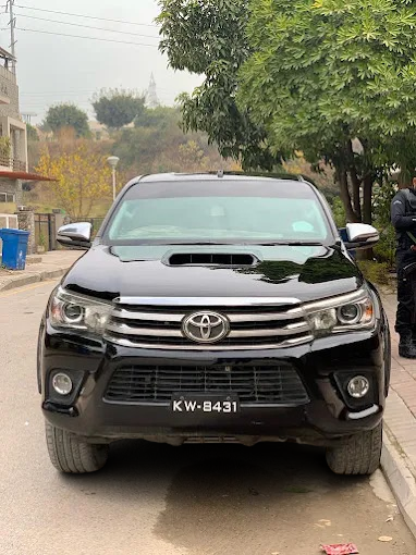 CAR _○n_R€nT (Self Drive) image