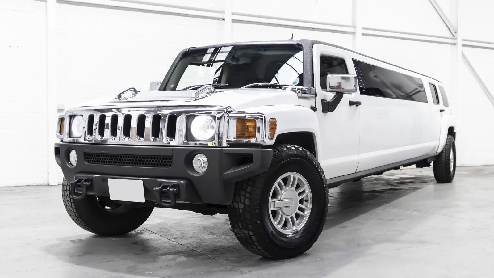 BABAR CAR A RENT image