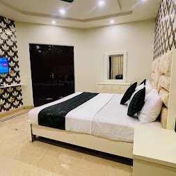 Hayat Palace Hotel lahore