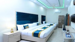 OYO Go Luxury Grand Hotel