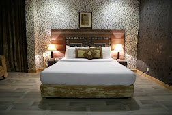 Family Inns Davis Road