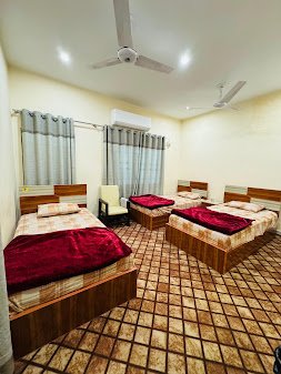 CHANDI HOTEL AND APARTMENTS