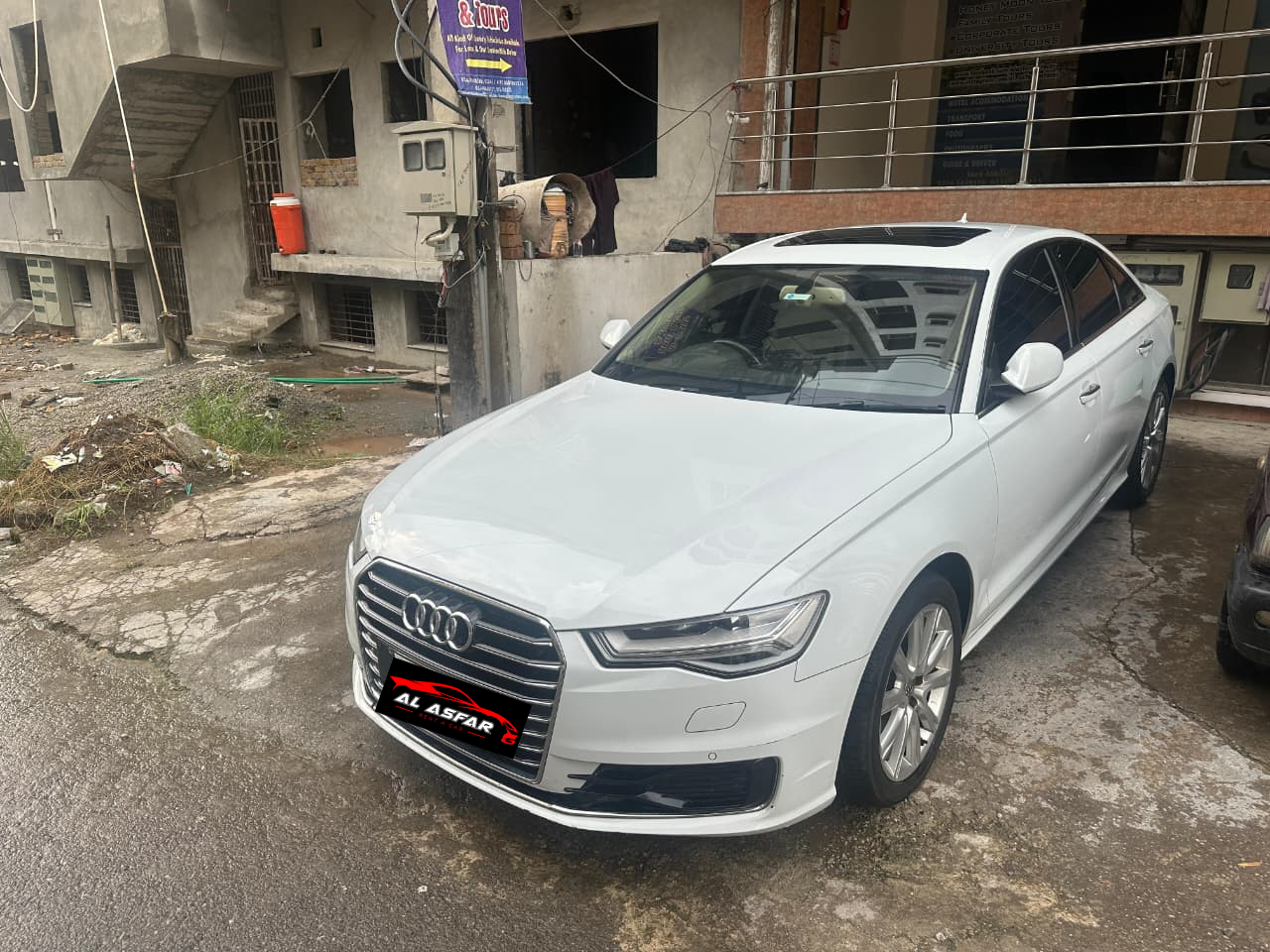 Rent A Car In Islamabad – Honda Civic, Luxury Cars & SUVs image