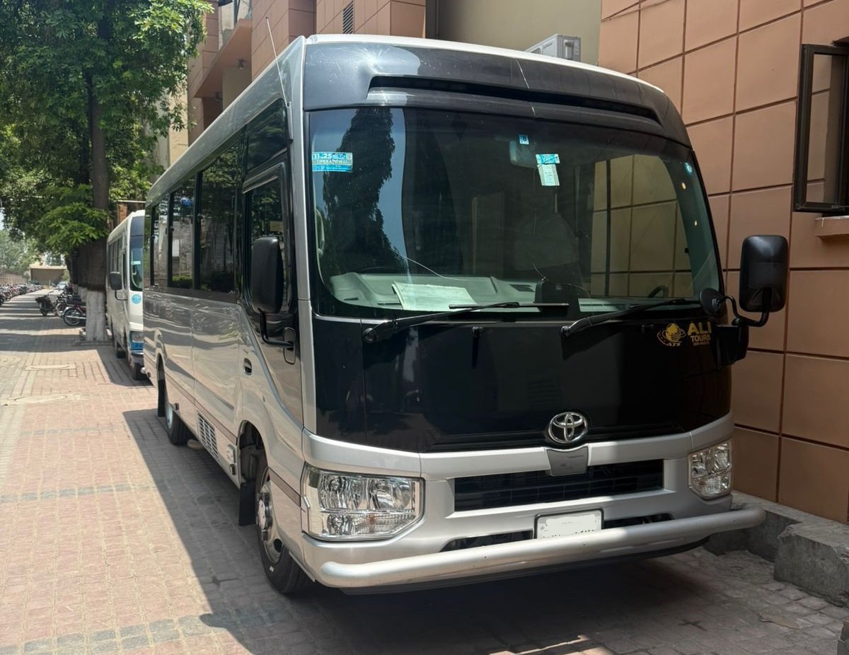 Unique Car Rental Lahore – Rent a Car with Driver image