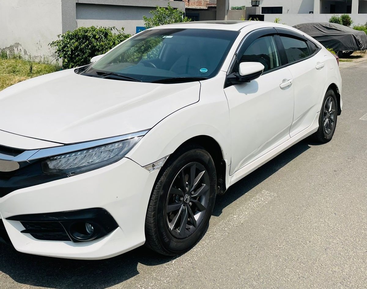 Honda Civic Latest Model Rent in Lahore – Unique Car Rental Lahore image