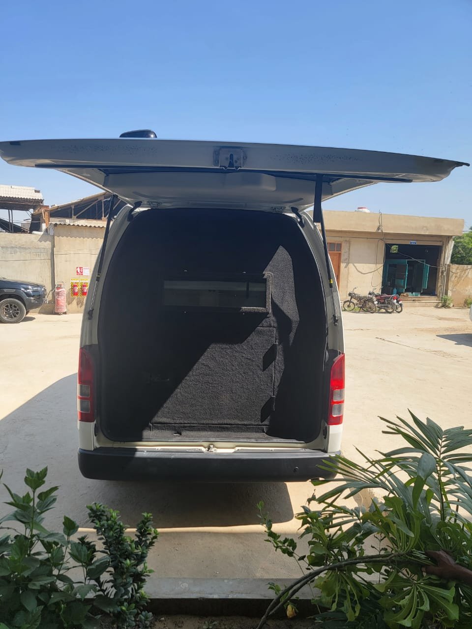 Bulletproof Grand Cabin (Hiace) Rental image