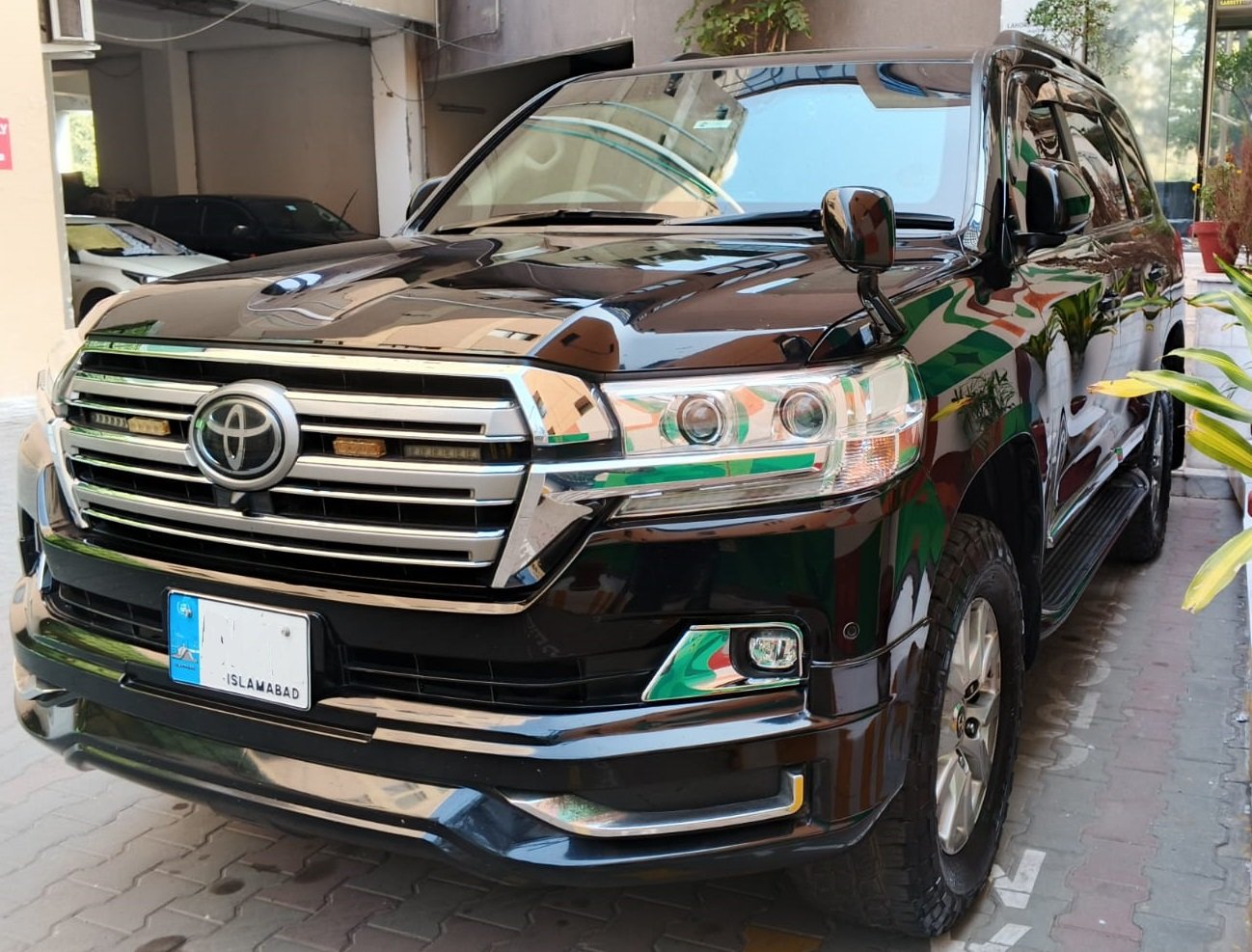 Bulletproof & Armored Car Rental in Karachi – B6/B6+ Certified image