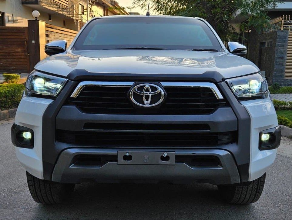 Bulletproof Car Rental in Faisalabad – B6/B6+ Armored Vehicles image